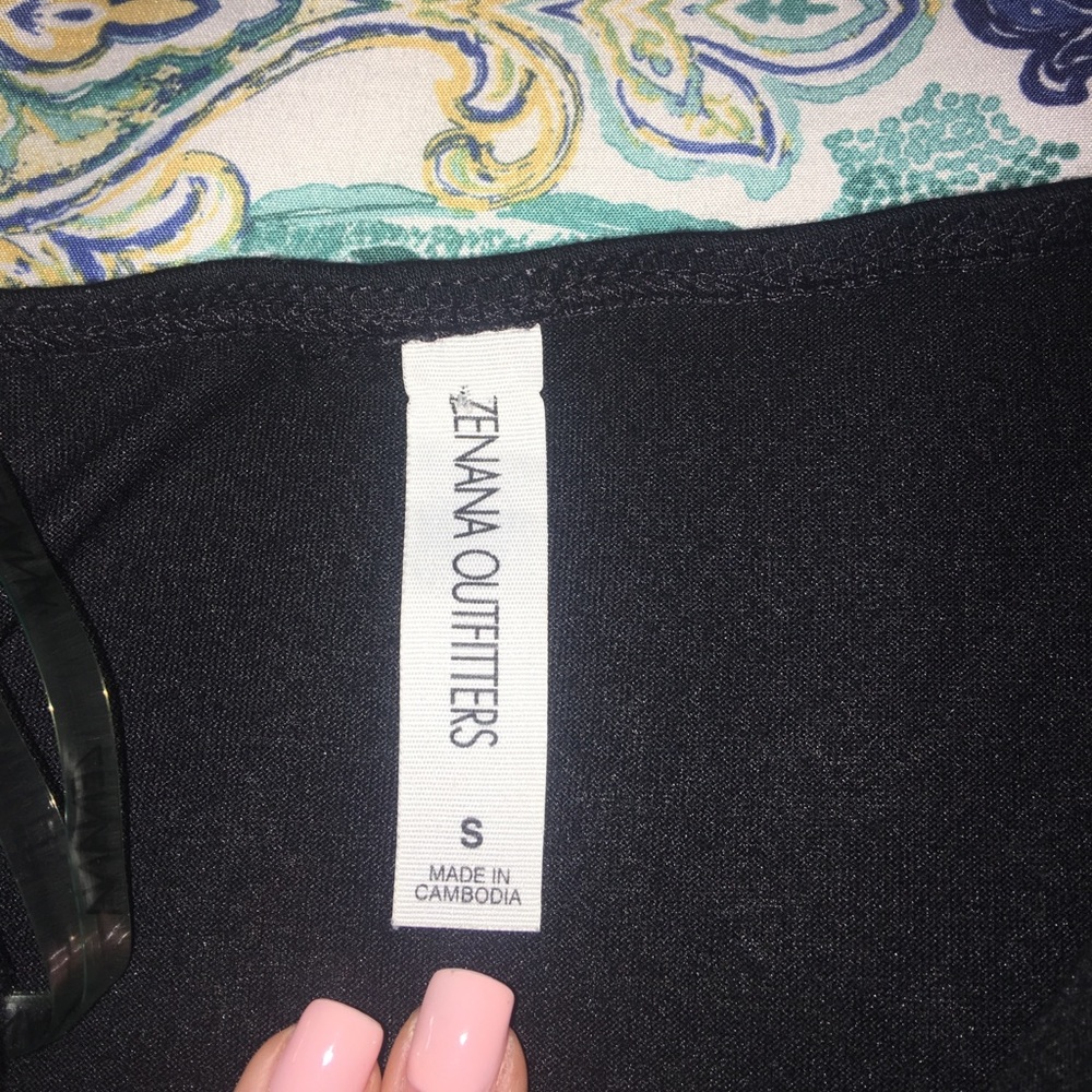 Clothes - Picture 7 of 7